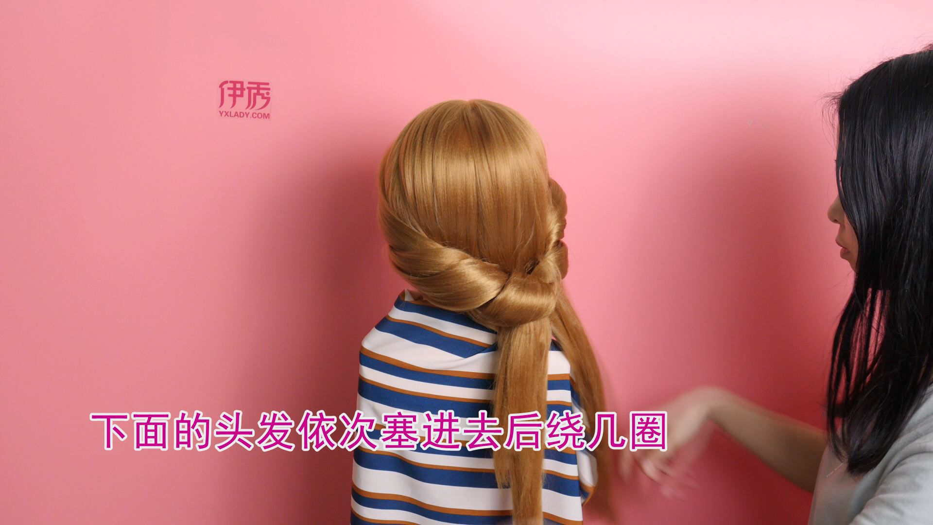 大饼脸女生适合什么发型 这种发型超显瘦 大饼脸女生适合什么发型