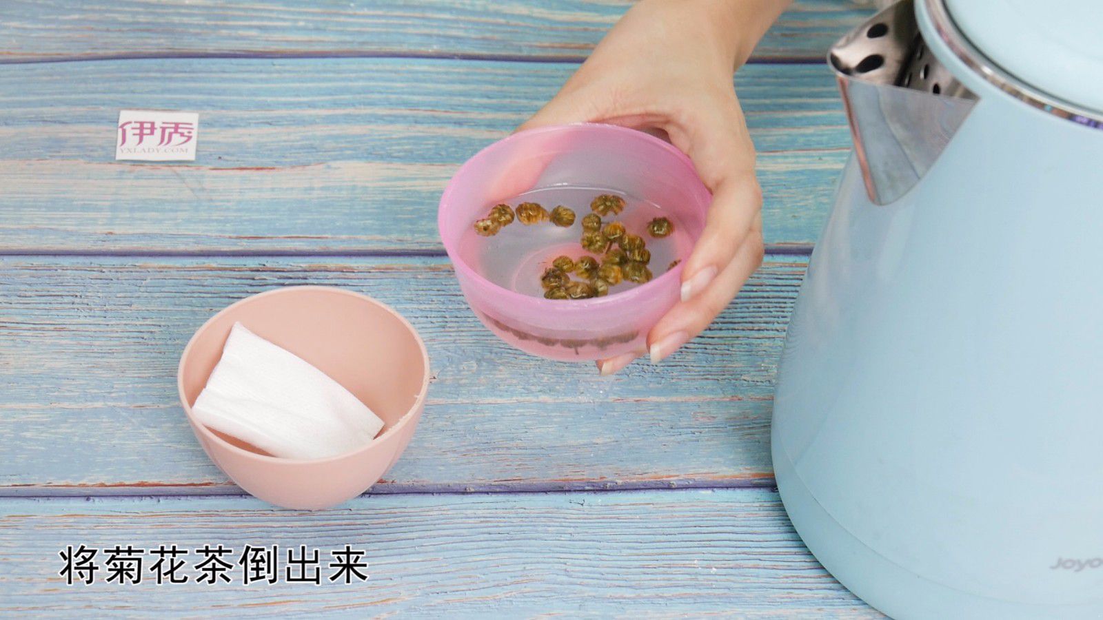 �����۴�