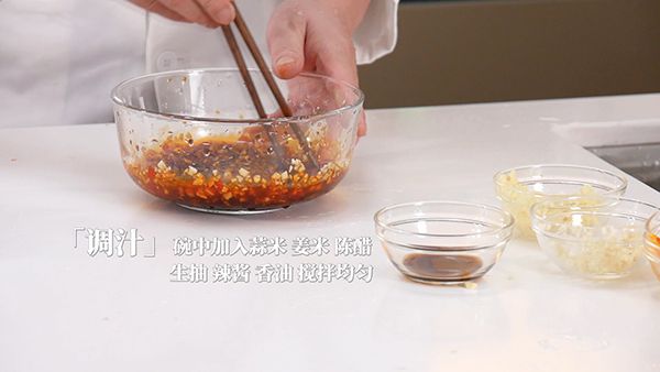 名厨秘方做凉拌黄瓜酸辣爽口 一上桌整盘被抢光 凉拌黄瓜|凉拌黄瓜的做法|拍黄瓜|